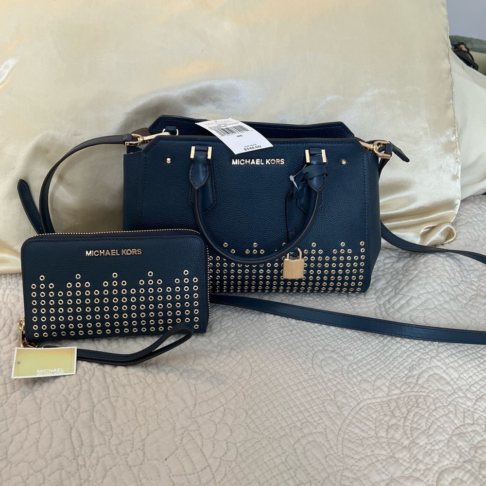 New Michael Kors Purse and Wallet Set